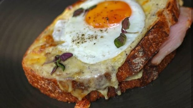 Croque madame. Is it a toasted sanga or is it art?