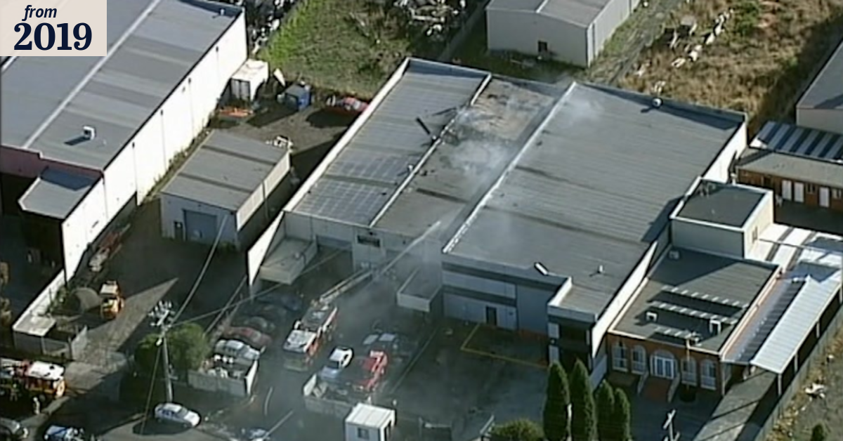 'Explosion' as factory fire sends smoke over Melbourne's north