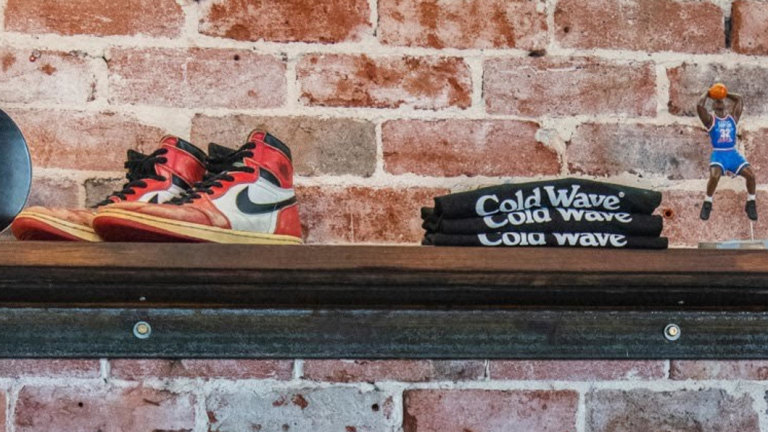 michael jordan pump up shoes