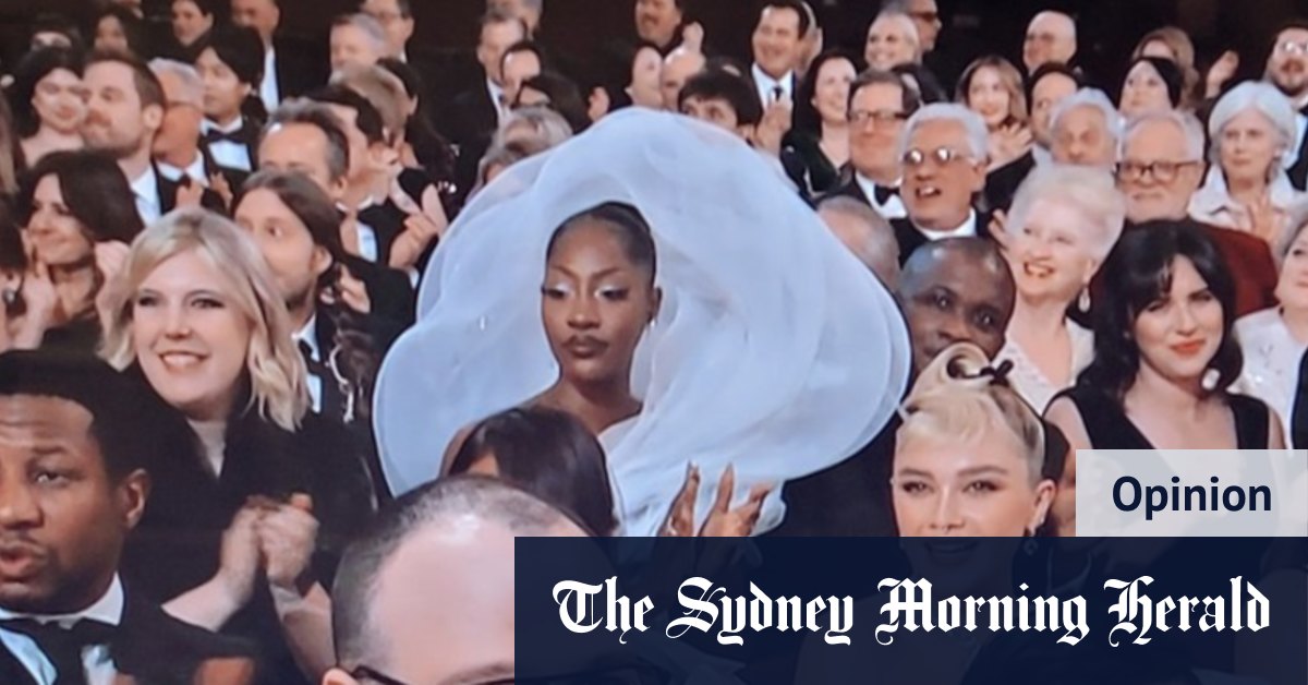 Why wigs, chips and ponytails should be banned from the theatre