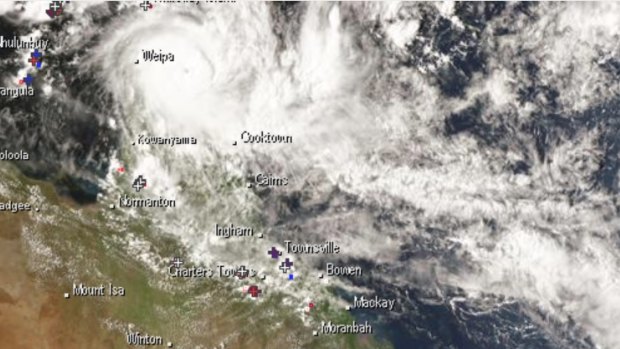 Cyclone Trevor crosses north Queensland coast as category 3
