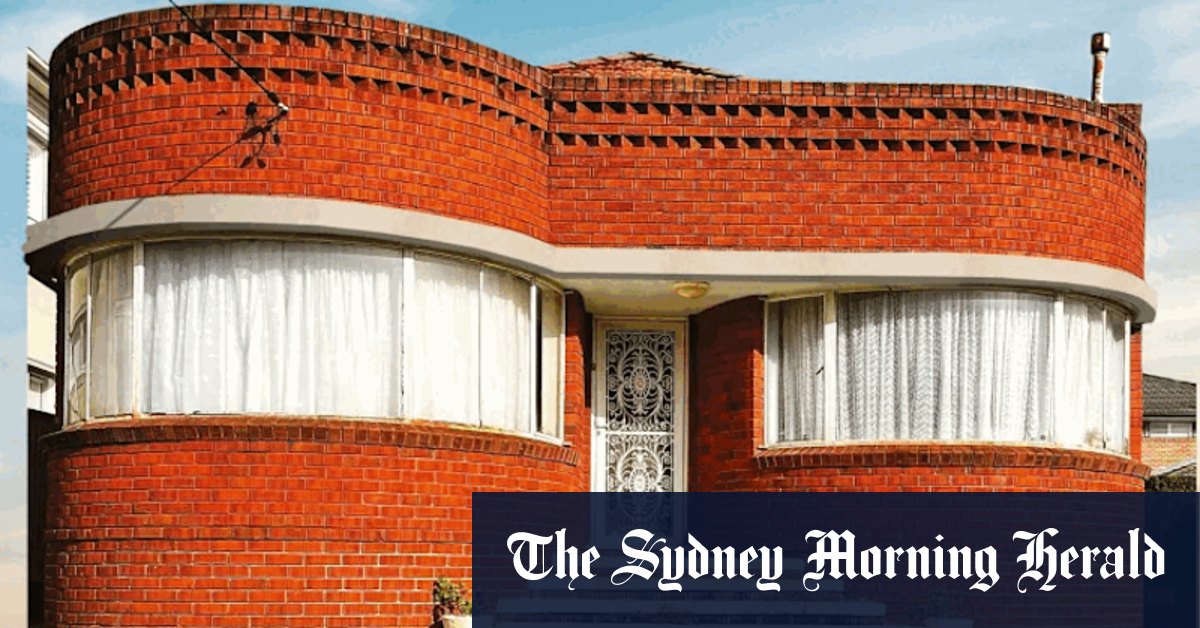 Sandy Weir: Other Peoples Homes author celebrates quirky Australian suburbia - Vimarsana News