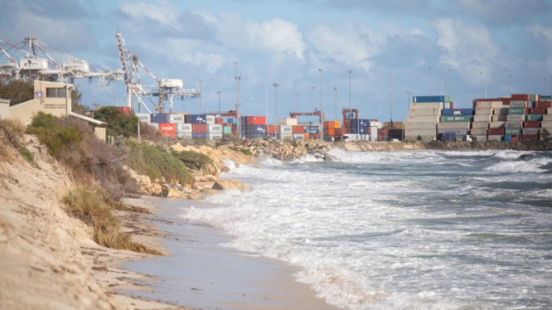 Perth's wild winter weather has prompted the City of Fremantle to close off access to Port Beach, after footpaths and car parks were identified as being at serious risk of collapse. 