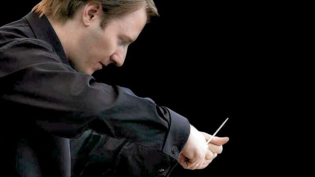 Dynamic showmanship: conductor Benjamin Northey.