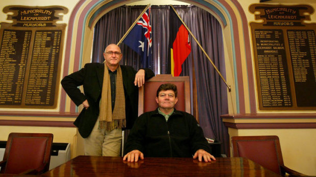 Larry Hand and the creator of the <i>Rats in the Ranks</i> Bob Connelly inside the Leichhardt Council Chambers.