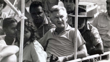 Bob Hawke with Kakadu National Park rangers in 1986.
