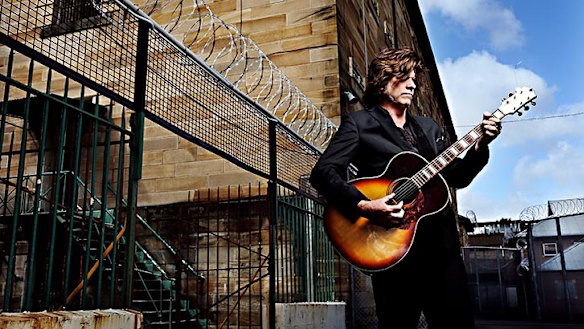 Tex Perkins when he performed at Parramatta Jail.