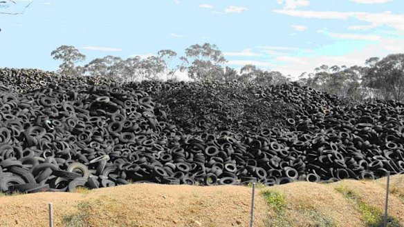 Victoria's Stawell tyre dump. Analysis shows a mandatory recycling scheme would add up to $4 to the price of a tyre.