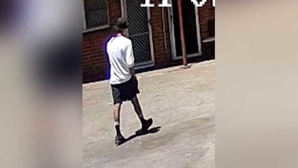 Police release CCTV image of man wanted over South Perth one-punch attack