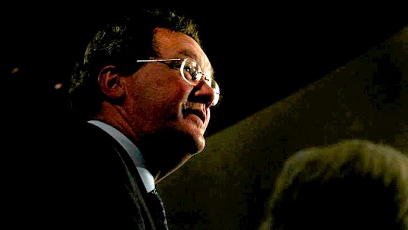 Minister for Foreign Affairs Alexander Downer in 2004.