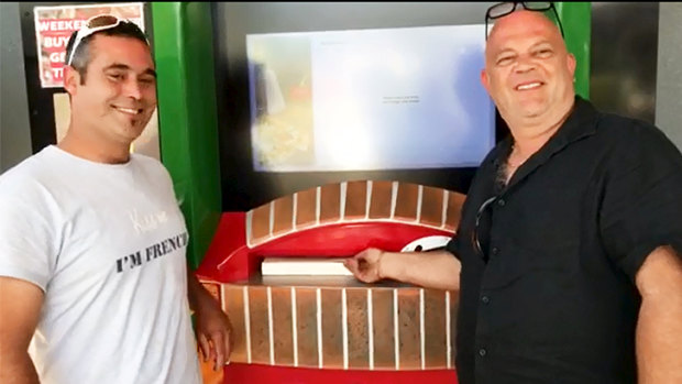 A pizza ATM has popped up at a Perth shopping complex.