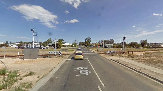The Bairnsdale Ligar Street level crossing pictured in 2010.