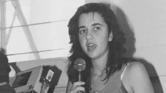 Future premier Annastacia Palaszczuk speaking in support of 4ZZZ at UQ in 1989.