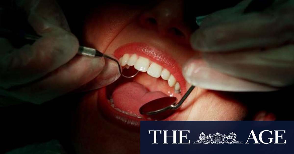 Victoria COVID: Teeth grinding and neglect causes 'new pandemic of broken teeth' - Vimarsana News