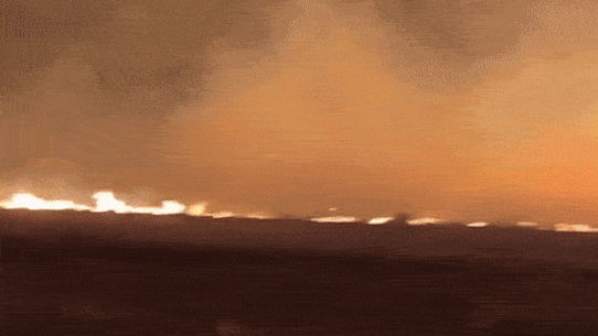 The Little Desert bushfire threatened Dimboola on Monday, January 28, 2025. Gif taken from Facebook video posted by Jamie Chandler.