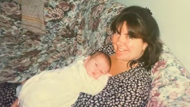 Kerrie Struhs pictured with her then-infant daughter Elizabeth.