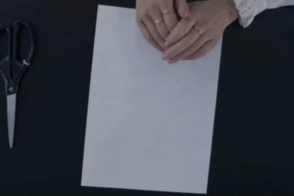 Strong folds make for a strong chatterbox.