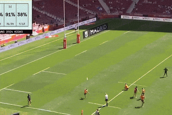 Tia Hinds kicks a clutch conversion against New Zealand.