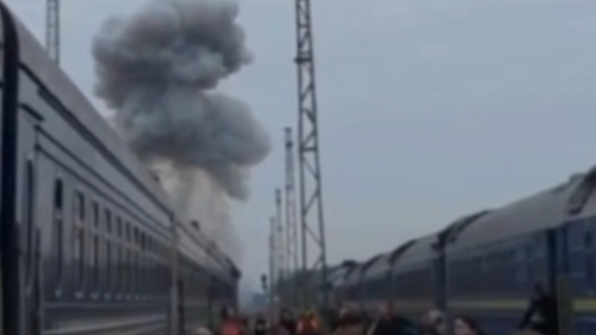 Boris Johnson train close to Russian drone strike