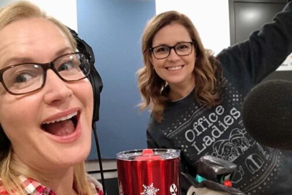 Angela Kinsey (left) and Jenna Fischer of the podcast Office Ladies.