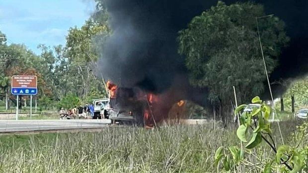 More than 30 walk away from Queensland bus fire