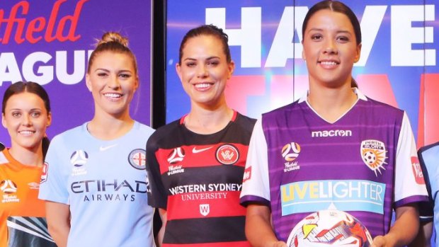 Rosie Sutton (center) has joined Melbourne Victory's strike force. 