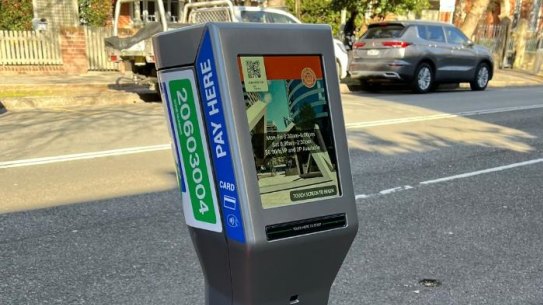 A physical parking meter that allows card payments.