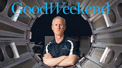 Avstralski razvijalec raket meri na Elona Muska, knjižničar nosi Glock, pogrebi postajajo zabavni, lov na južni sij