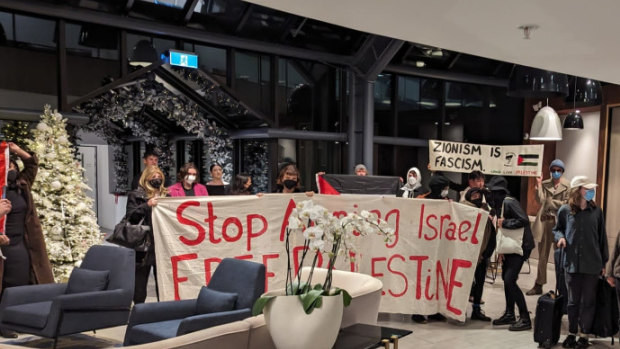 Protesters target Israeli hostage families with pro-Palestine signs, bloodied dolls