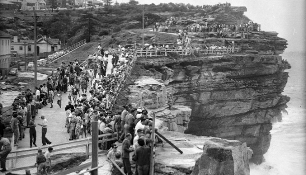 THEN The Gap lookout in 1961. Ninety years earlier, the area served as a military garrison when work began to build coastal artillery emplacements to defend the Port of Sydney