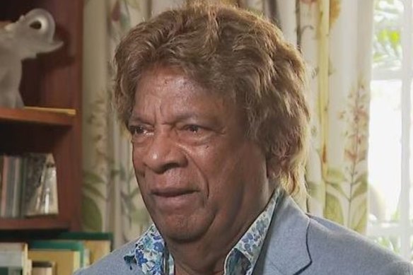 Singer Kamahl to face court on stalking charge
