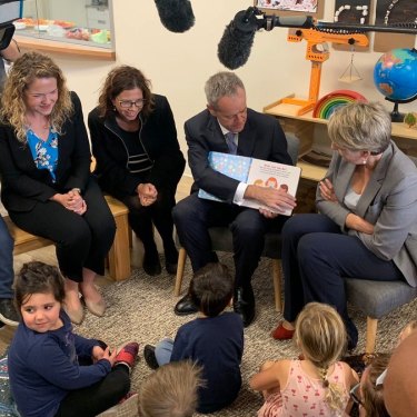 Boothby candidate Nadia Clancy and Opposition Leader Bill Shorten at a childcare centre in Adelaide.