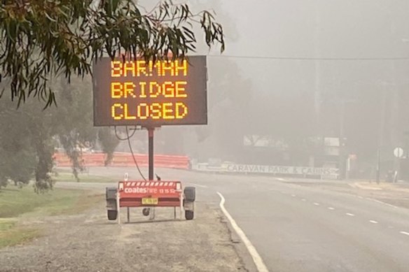 The Barmah Bridge was closed on Wednesday night.