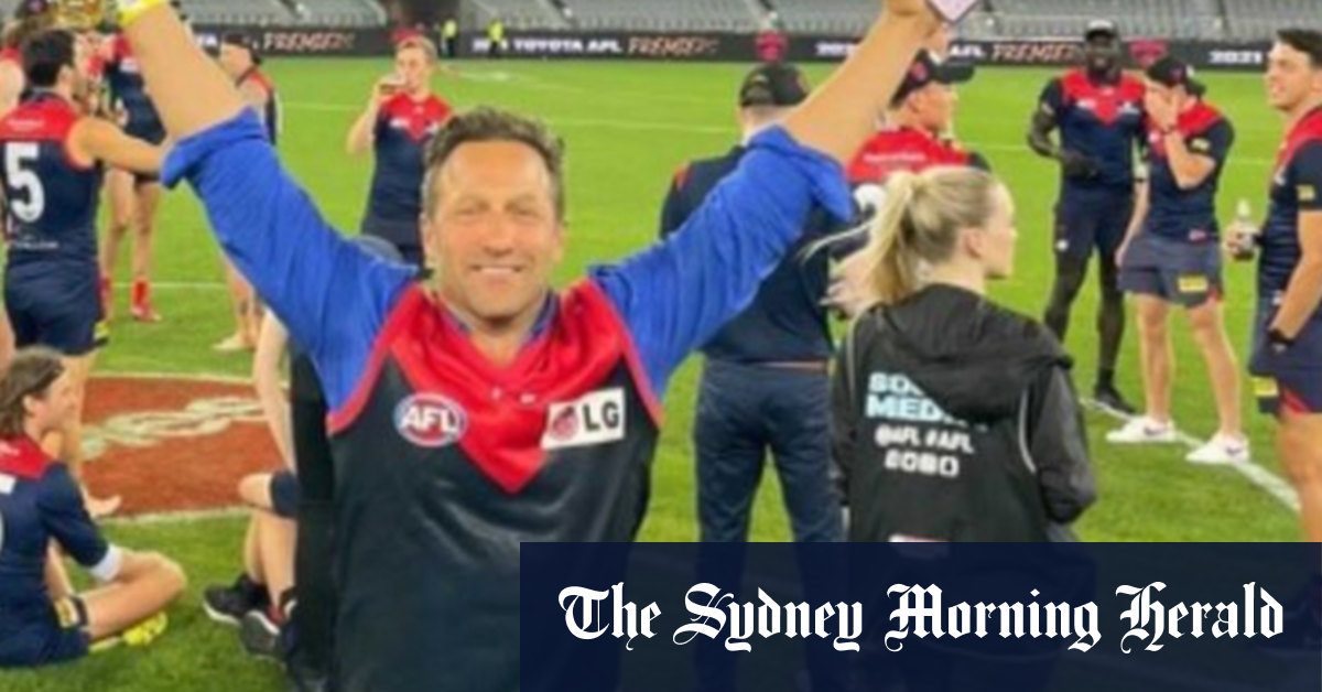 'Selfish and stupid': Demons fan who dodged quarantine for AFL grand final released - Vimarsana News