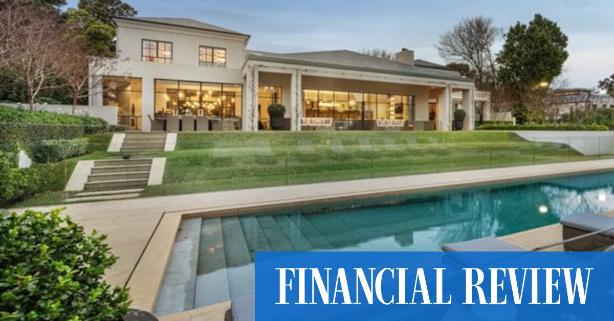 Melbourne property: $40m+ sale of mansion at 47 Lansell Road, Toorak sets Australian auction record - Vimarsana News