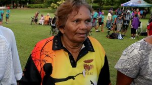 Eileen Cummings  with then opposition leader Bill Shorten in Darwin in 2016.