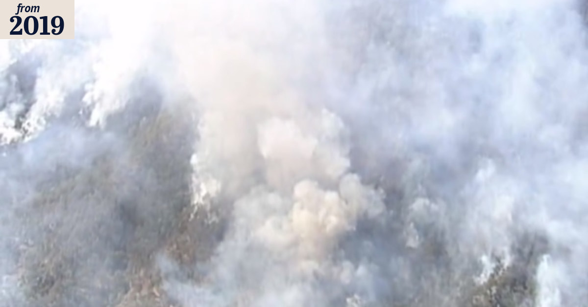 Residents prepare to flee Scenic Rim blaze as 25 further fires rage ...