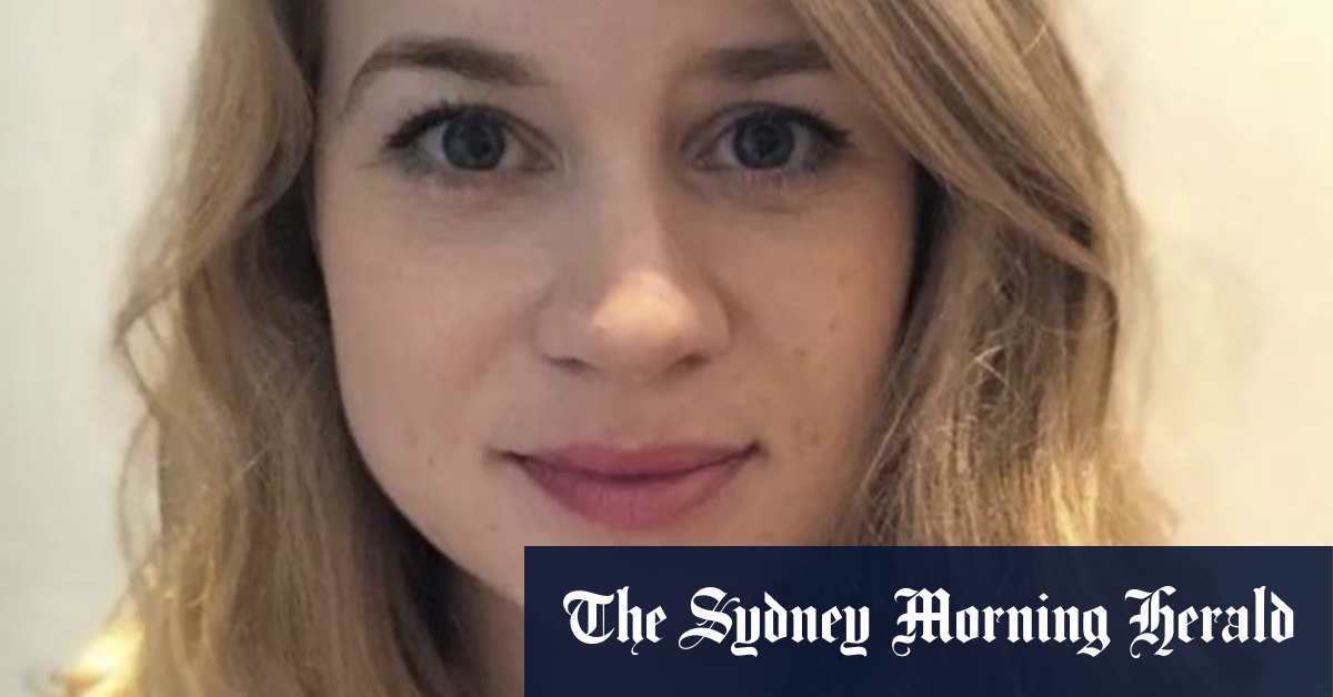 Ofițerul de poliție britanic Wayne Cousins ​​este acuzat de răpirea și uciderea lui Sarah Everard