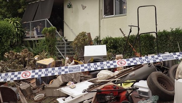 Long-term neighbours told Nine News they had no idea Peter existed. 