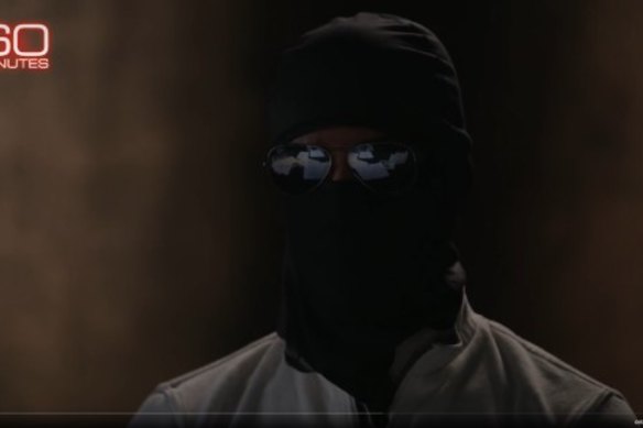 A former Israeli agent appears on US 60 Minutes heavily disguised.