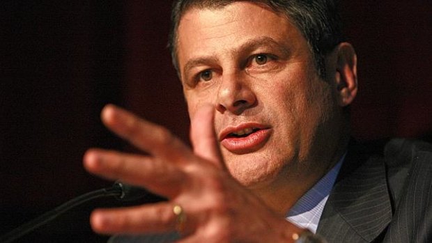 Former Victorian Premier Steve Bracks has criticised the government for failing to consult with super funds ahead of emergency legislation to allow early access to super. 