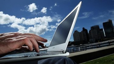 Online degrees have the potential to attract new overseas students to Australian universities. 