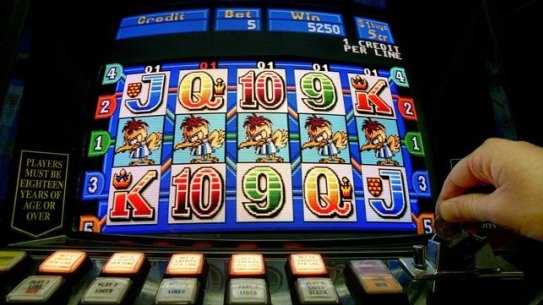 Australia's Crown casino fined for 'blanking' slot machines - BBC News