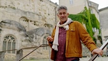 Arriving in the charming village of Saint-Émilion, Jamie wandered the cobblestone laneways and admired the medieval architecture on Getaway 2026.