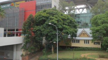 what s left of the old lang park graveyard