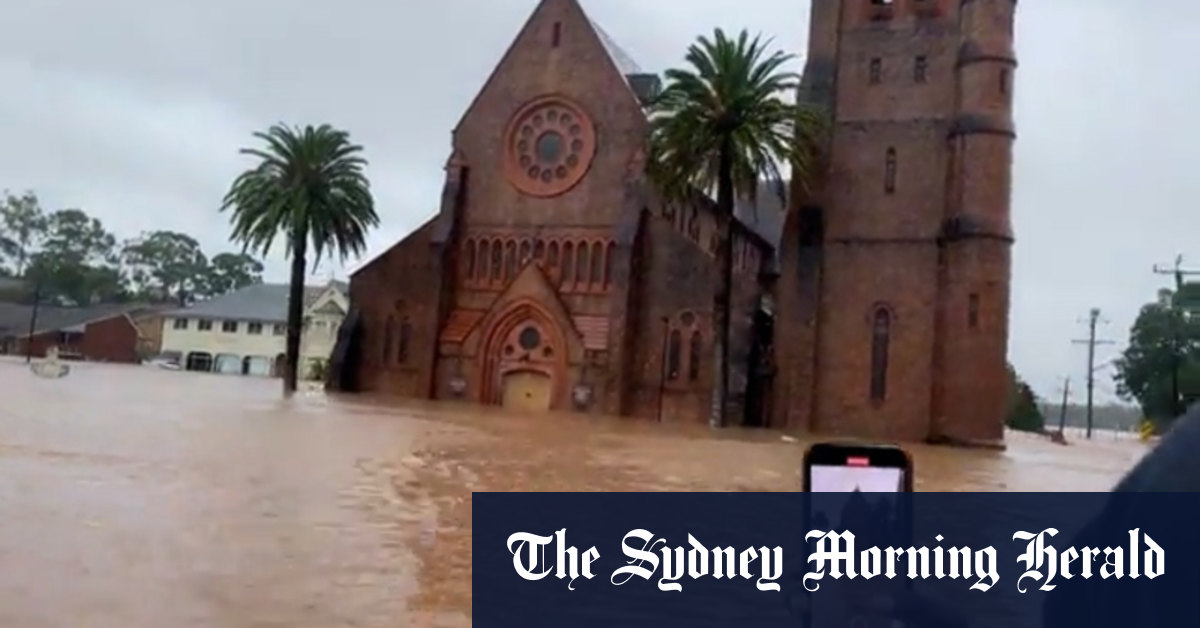 Northern Rivers floods: Lismore residents issued SES evacuation orders; Queensland flood death toll rises - Vimarsana News