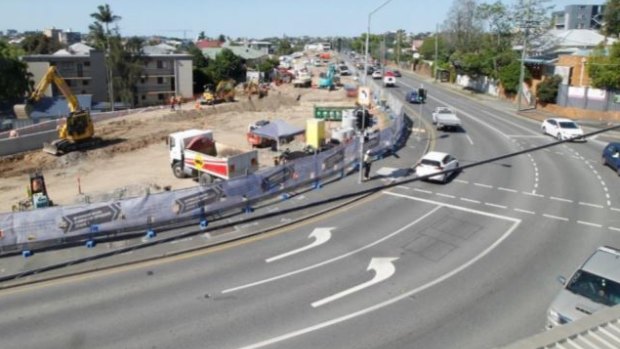 Lanes being added to Lytton Road near Heidelberg Street, East Brisbane.