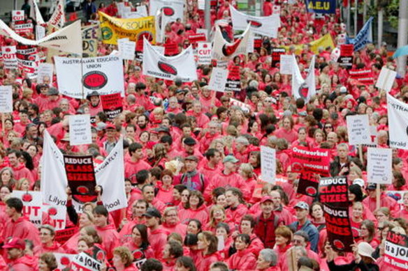 Catholic school teachers who sought to rally for a pay rise in 2013 were warned their action was unprotected. 