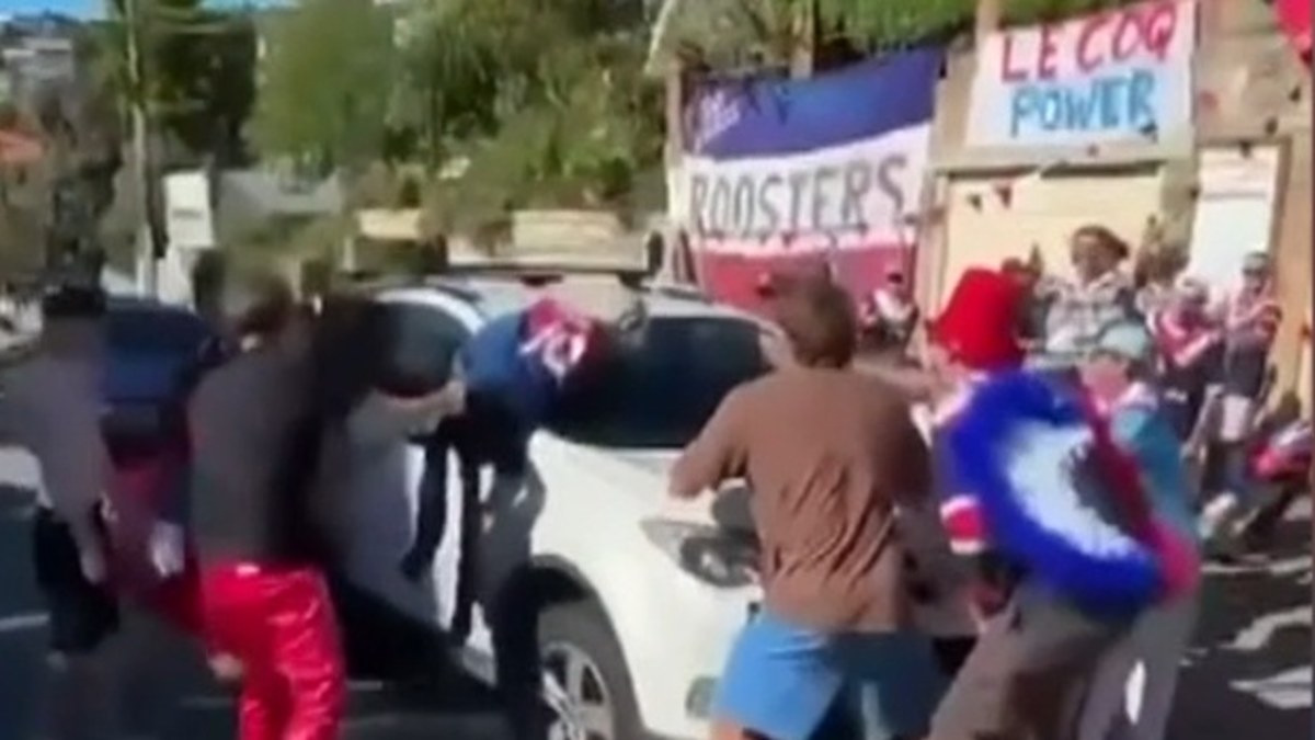 NRL grand final news 2026: Andrew Johns swarmed by Sydney Roosters fans ...