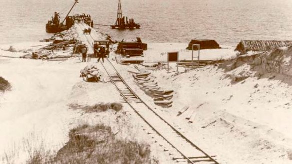 Heads must roll over Rottnest Island jetty debacle